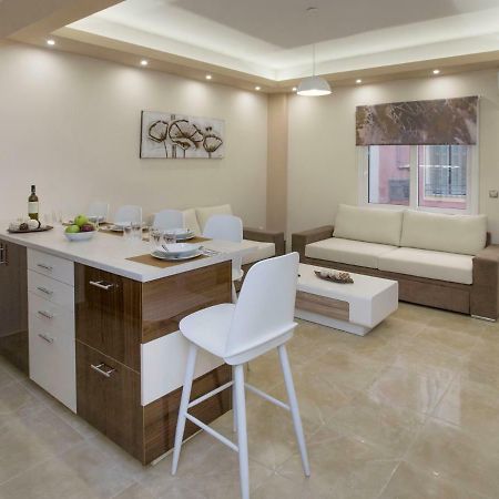Spacious & Convenient Place Near Acropolis Museum By Ghh Athen Eksteriør billede