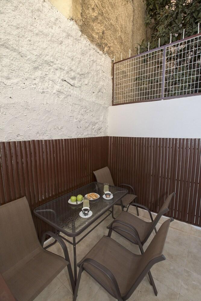 Spacious & Convenient Place Near Acropolis Museum By Ghh Athen Eksteriør billede