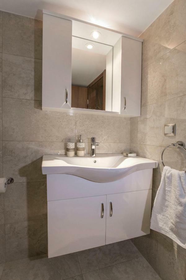 Spacious & Convenient Place Near Acropolis Museum By Ghh Athen Eksteriør billede